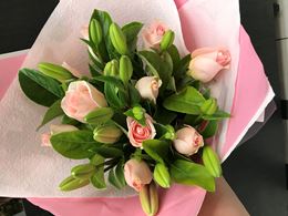 Picture of ROSE LILY GIFT WRAPPED BOUQUET